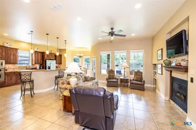 1338 Donovan Street, Gonzales, TX 78629 - Photo 5