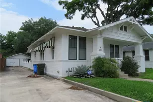 610 E Krezdorn St, Seguin, TX 78155 - Photo 3