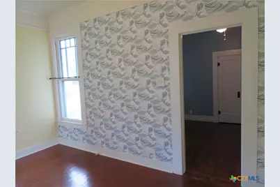 610 E Krezdorn Street, Seguin, TX 78155 - Photo 15