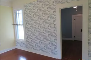 610 E Krezdorn St, Seguin, TX 78155 - Photo 15