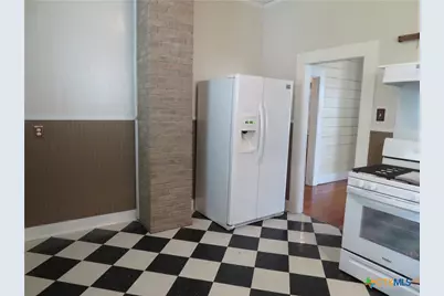 610 E Krezdorn Street, Seguin, TX 78155 - Photo 21