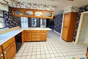 112 Country Ln, Seguin, TX 78155 - Photo 3