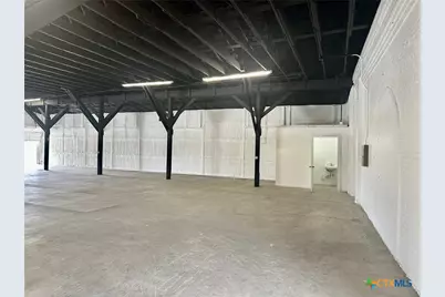 232 W New Braunfels Street #W1-W2, Seguin, TX 78155 - Photo 17