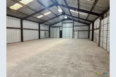 232 W New Braunfels Street #W1-W2, Seguin, TX 78155 - Photo 9