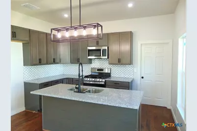 500 S Texana Street, Hallettsville, TX 77964 - Photo 7