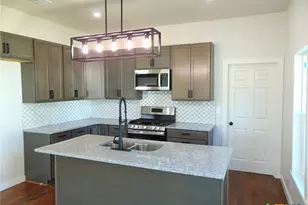 500 S Texana St, Hallettsville, TX 77964 - Photo 7