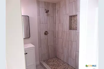 500 S Texana Street, Hallettsville, TX 77964 - Photo 11