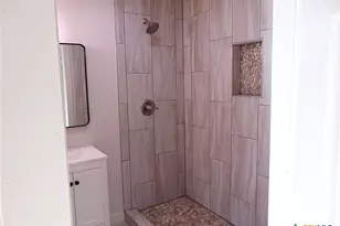 500 S Texana St, Hallettsville, TX 77964 - Photo 11