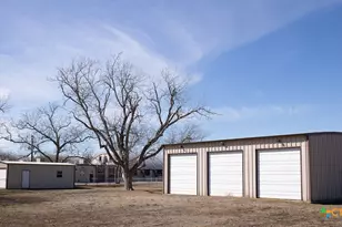 202 E 4th St, Nordheim, TX 78141 - Photo 15