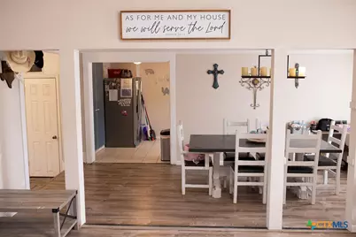 1104 Moss Lane, Cuero, TX 77954 - Photo 5