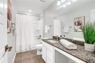 2077 Oxbow Cir, New Braunfels, TX 78130 - Photo 25