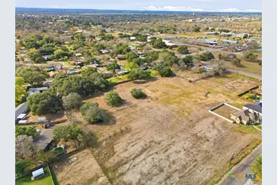 1800 Saint Louis Street, Gonzales, TX 78629 - Photo 9