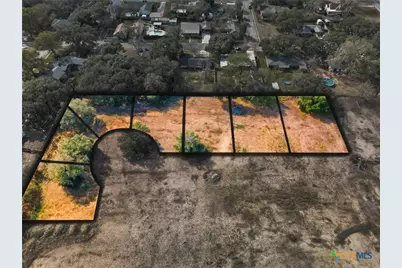 1800 Saint Louis Street, Gonzales, TX 78629 - Photo 3