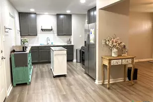 1604 Crockett Ave, Victoria, TX 77901 - Photo 9