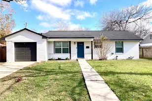 1604 Crockett Ave, Victoria, TX 77901 - Photo 1