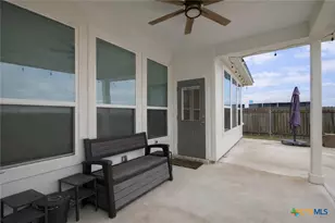 403 Brushy Creek, Victoria, TX 77904 - Photo 5