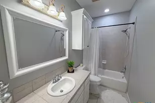 204 Windwood Ln, Victoria, TX 77904 - Photo 15