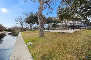 500 N Market Ave, New Braunfels, TX 78130 - Photo 35