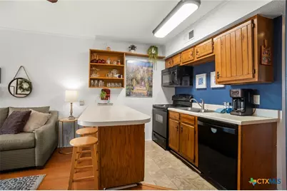 500 N Market Avenue #319 D, New Braunfels, TX 78130 - Photo 9