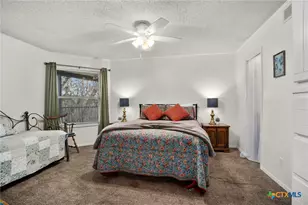 500 N Market Ave, New Braunfels, TX 78130 - Photo 17