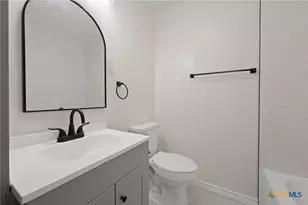 1418 N Wall St, Belton, TX 76513 - Photo 25