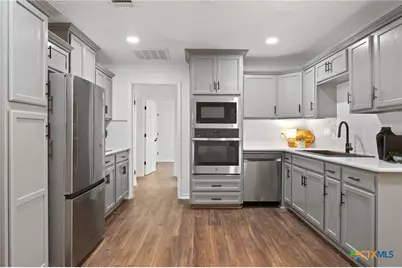 1418 N Wall Street, Belton, TX 76513 - Photo 9