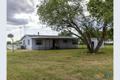 7805 Barbarossa Road, New Braunfels, TX 78130 - Photo 15