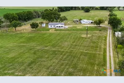 7805 Barbarossa Road, New Braunfels, TX 78130 - Photo 3