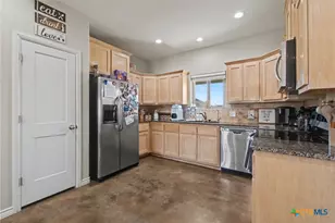 1135 Limestone Dr, Lampasas, TX 76550 - Photo 9