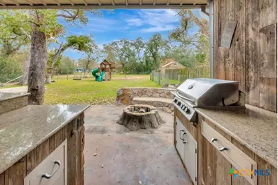 402 Sunset Drive, Edna, TX 77957 - Photo 45