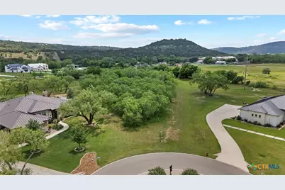 831 Wade Road, New Braunfels, TX 78132 - Photo 7