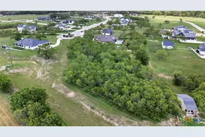 831 Wade Road, New Braunfels, TX 78132 - Photo 9