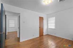 2010 S 49th St, Temple, TX 76504 - Photo 13