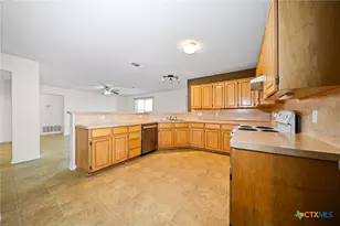 3211 Tom Lockett Dr, Killeen, TX 76549 - Photo 13