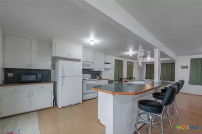 1725 Cr 441D, Brazoria, TX 77422 - Photo 9