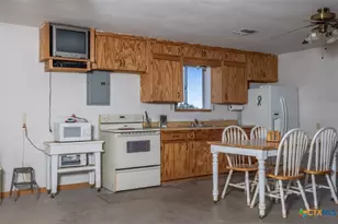 000 County Road 284, Edna, TX 77957 - Photo 9