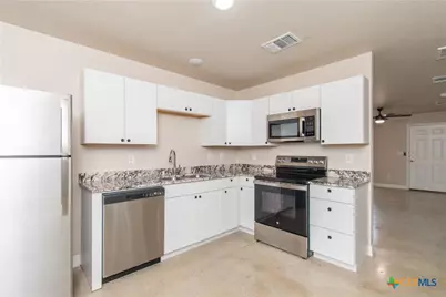 806 White Meadow Drive #B, Harker Heights, TX 76548 - Photo 5