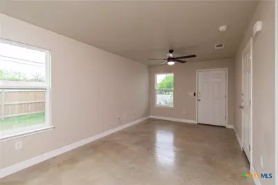 806 White Meadow Drive #B, Harker Heights, TX 76548 - Photo 3