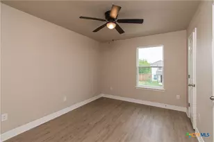 806 White Meadow Dr, Harker Heights, TX 76548 - Photo 9