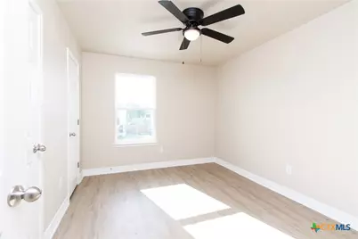 806 White Meadow Drive #B, Harker Heights, TX 76548 - Photo 11