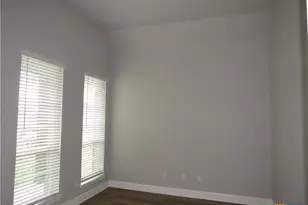 5737 Redfish Ct, Belton, TX 76513 - Photo 3