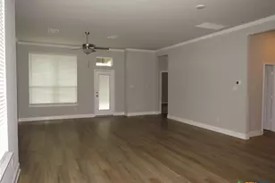 5737 Redfish Ct, Belton, TX 76513 - Photo 9