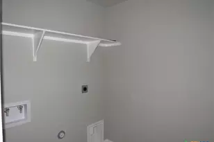 5737 Redfish Ct, Belton, TX 76513 - Photo 11