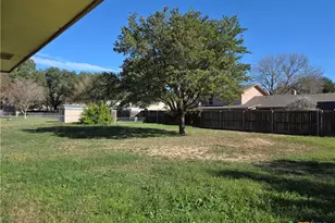 241 Galvin Dr, Seguin, TX 78155 - Photo 9