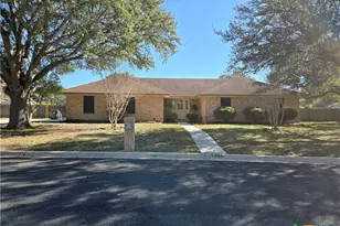 241 Galvin Dr, Seguin, TX 78155 - Photo 1