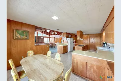 937 Hillcrest Forest, Canyon Lake, TX 78133 - Photo 19