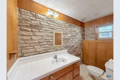 937 Hillcrest Forest, Canyon Lake, TX 78133 - Photo 23