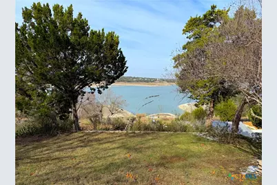 937 Hillcrest Forest, Canyon Lake, TX 78133 - Photo 5