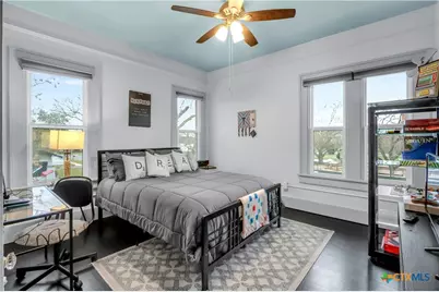 503 S Austin Street, Seguin, TX 78155 - Photo 25