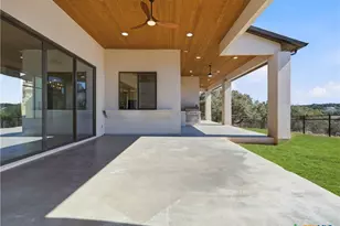 1454 Via Principale, New Braunfels, TX 78132 - Photo 35